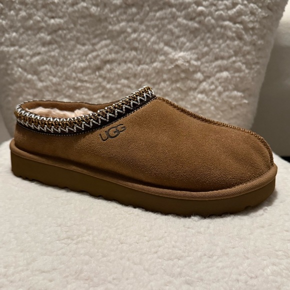 UGG Chestnut Tasman Slipper - Picture 6 of 10